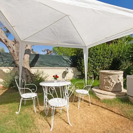 Luxury House With Swimming Pool In Torre Chianca *